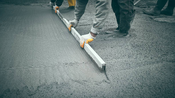 Best Concrete Driveway Installation  in Willard, MO